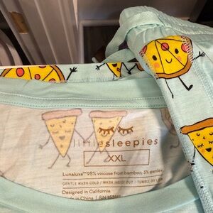 Little Sleepies Pizza Slice Pajama Set XXL. Have only been tried on.
